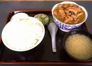 これぞ永井食堂の「もつ煮込み定食」